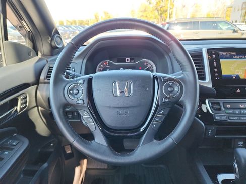Used 2017 Honda Ridgeline Black Edition image 13