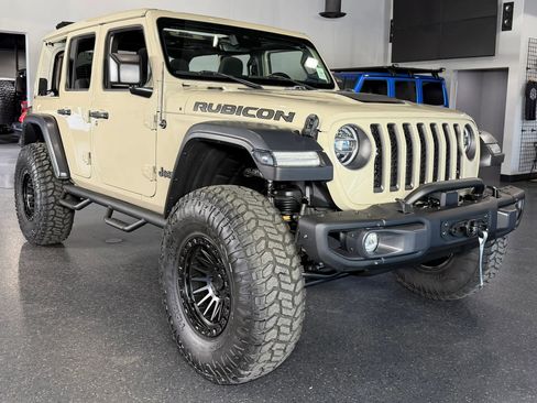 Used 2022 Jeep Wrangler Unlimited Rubicon 4xe w/ Steel Bumper Group image 16