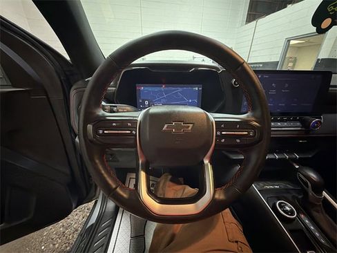 Used 2024 Chevrolet Colorado Z71 w/ LPO, Dark Essentials Package image 14