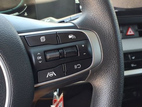 Used 2023 Kia Sportage LX FWD image 33