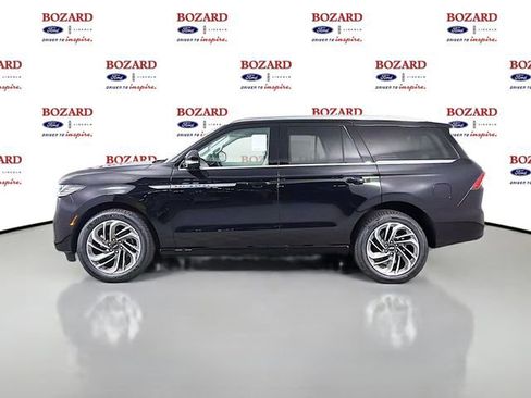 New 2026 Lincoln Navigator Reserve AWD/4WD image 5