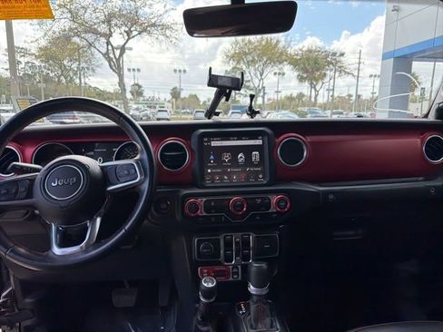 Used 2022 Jeep Gladiator Rubicon w/ Trailer Tow Package image 8