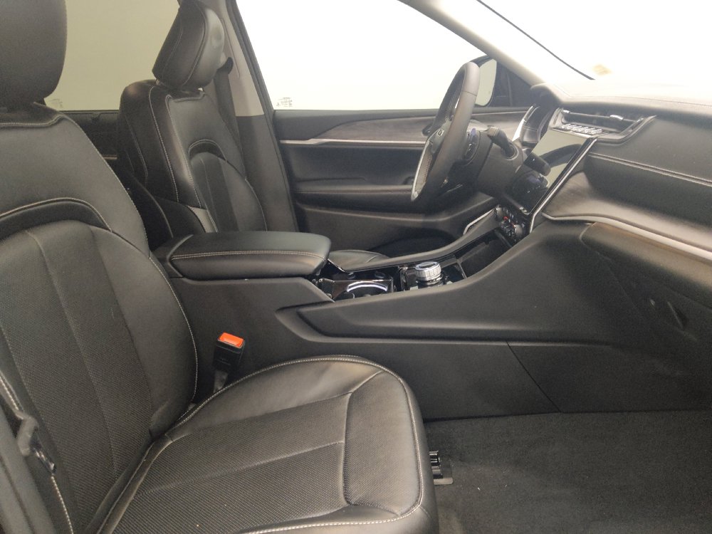 Used 2022 Jeep Grand Cherokee Limited w/ Luxury Tech Group II RWD image 21