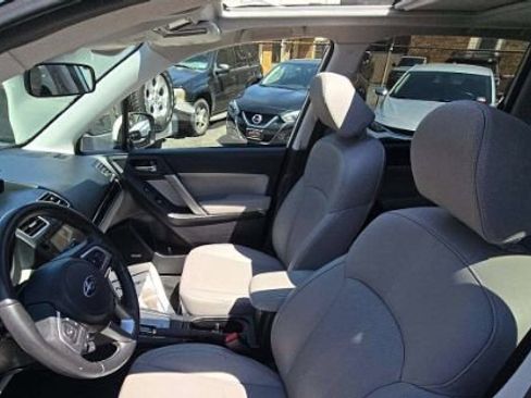 Used 2018 Subaru Forester 2.5i Limited AWD/4WD image 10