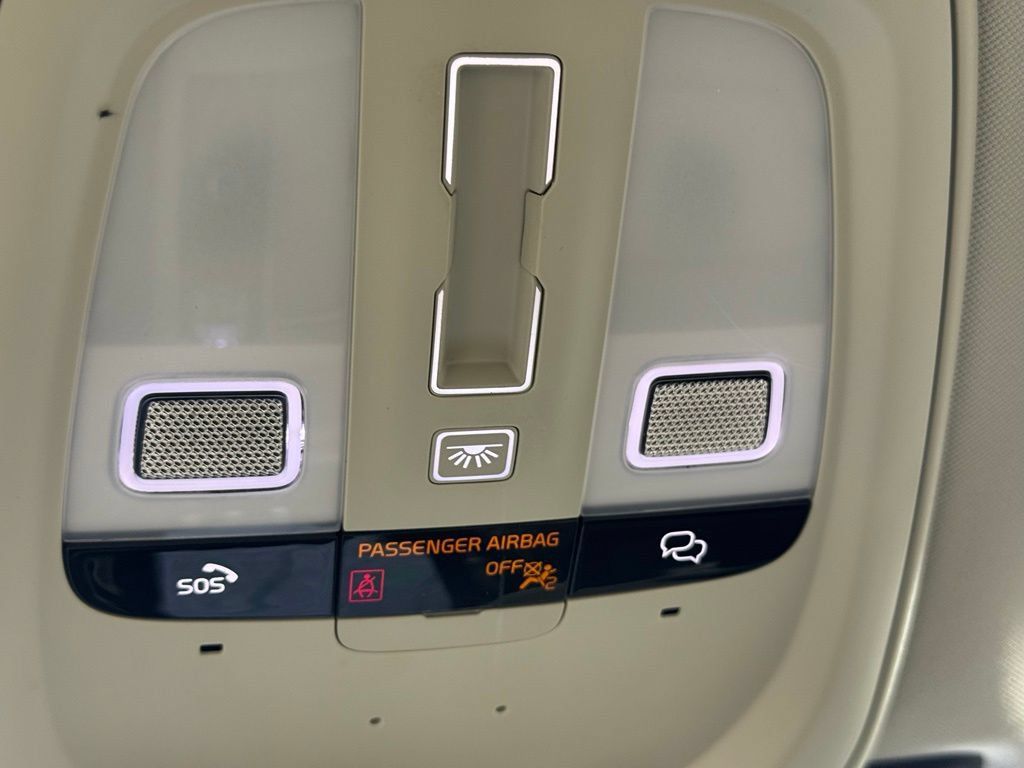 Certified 2026 Volvo XC90 B6 Ultra AWD/4WD image 23