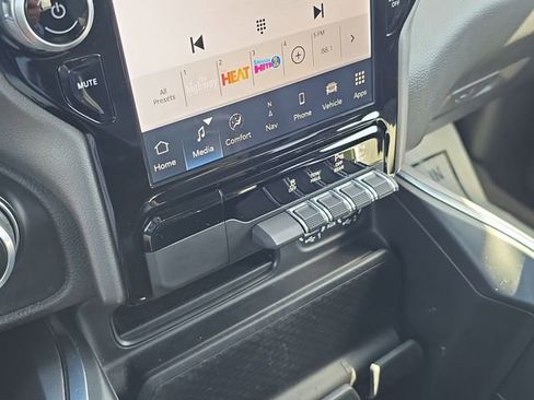 Used 2024 RAM 1500 Big Horn image 24