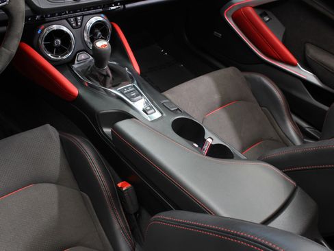 Used 2023 Chevrolet Camaro ZL1 image 38