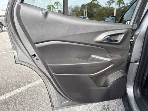 Used 2024 Chevrolet Trax RS w/ Driver Confidence Package image 9