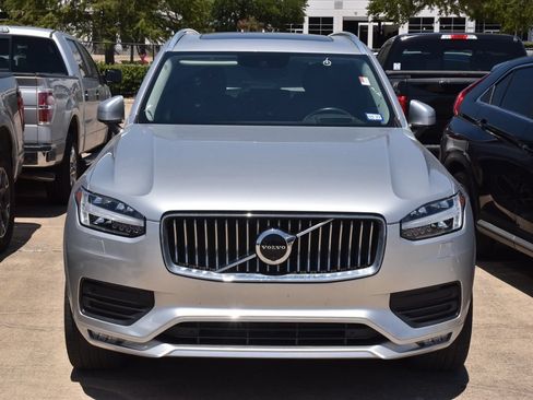 Used 2021 Volvo XC90 T5 Momentum w/ Advanced Package FWD image 3
