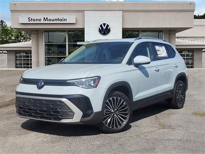 New 2025 Volkswagen Taos SE