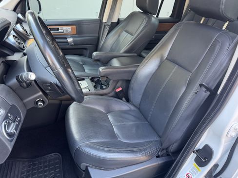 Used 2016 Land Rover LR4 HSE LUX image 23