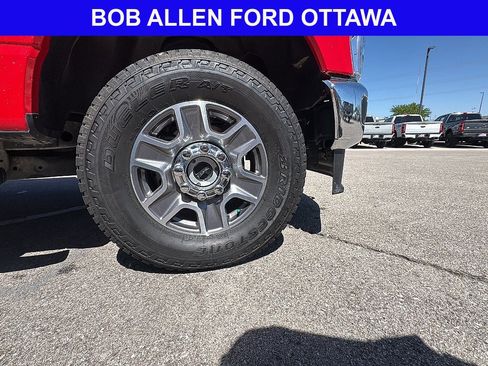 Used 2026 Ford F250 Lariat w/ FX4 Off-Road Package AWD/4WD image 8