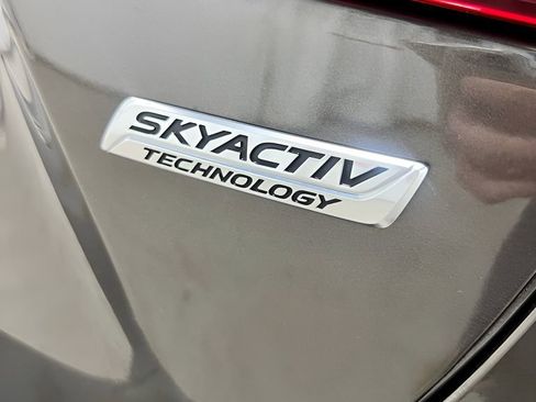 Used 2015 MAZDA MAZDA3 i Touring image 10