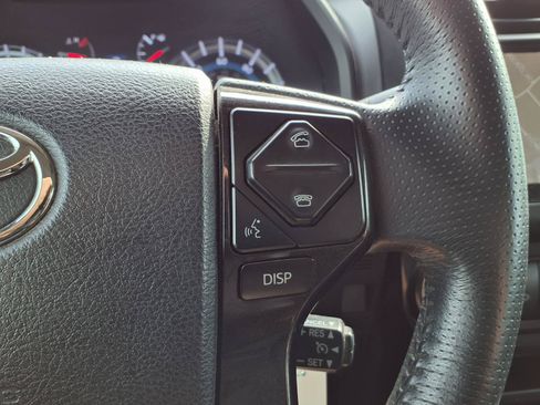Used 2019 Toyota 4Runner TRD Off-Road Premium AWD/4WD image 15