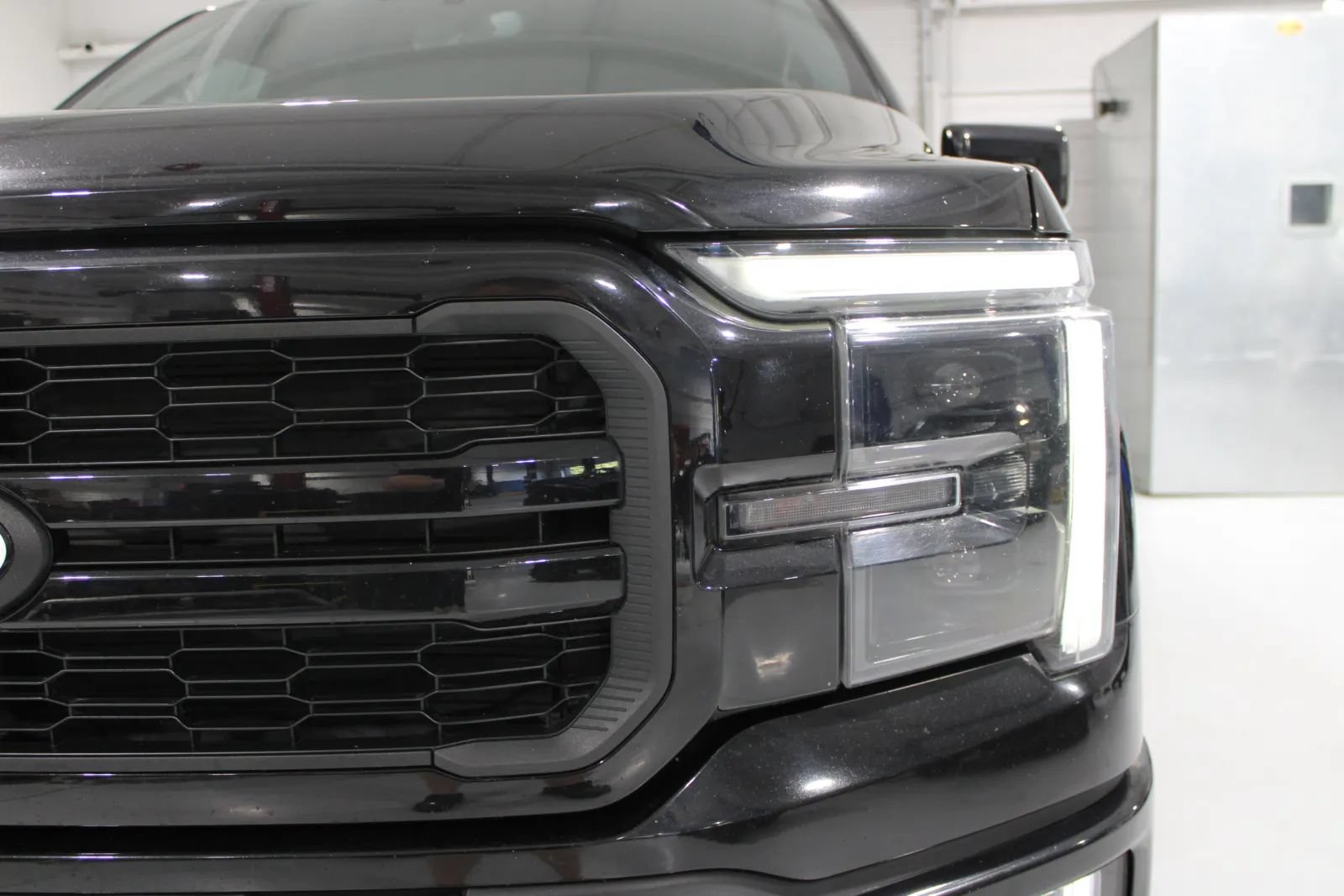 Used 2024 Ford F150 Lariat w/ Equipment Group 502A High AWD/4WD image 10