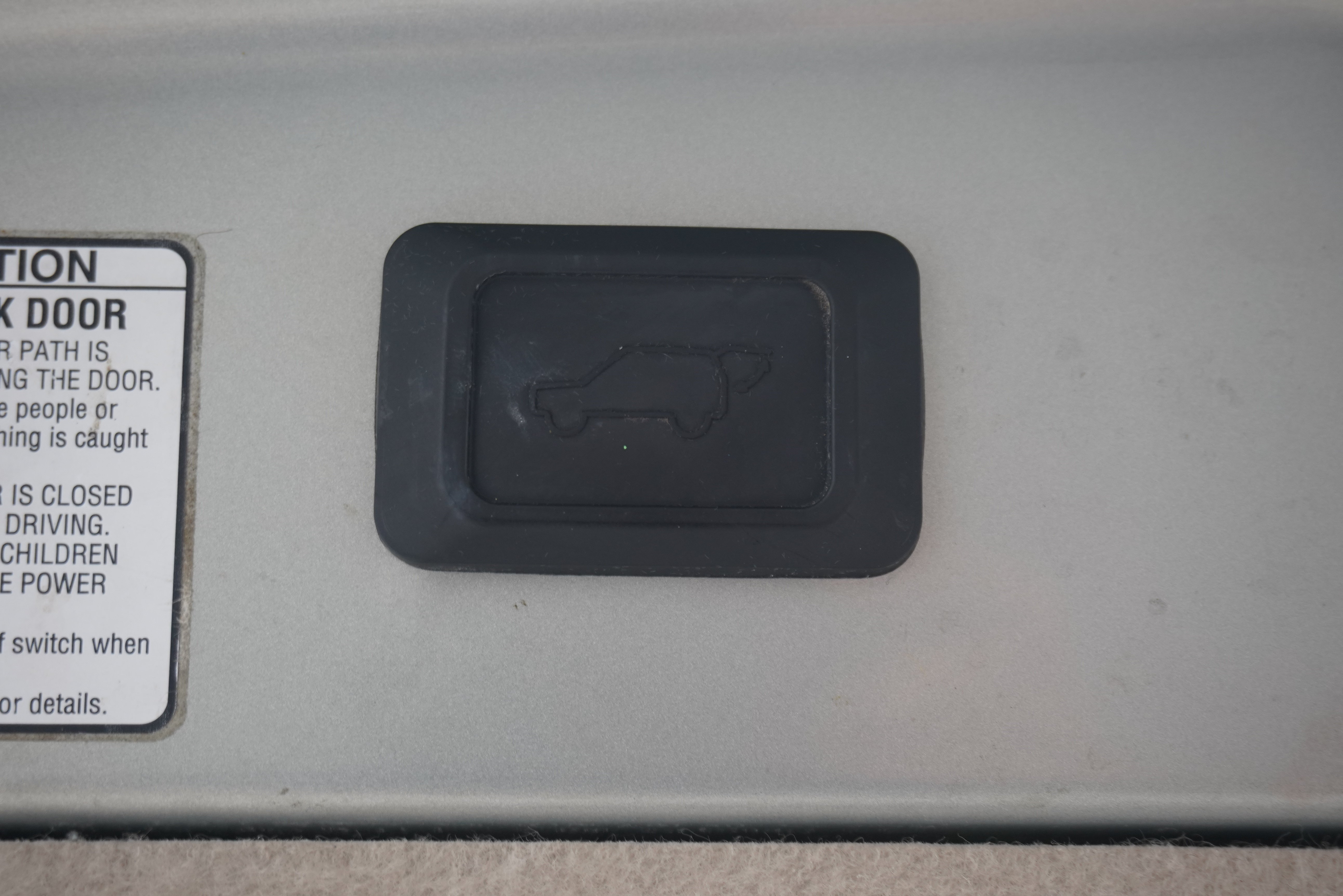 Used 2005 Lexus RX 330 w/ Premium Pkg FWD image 23