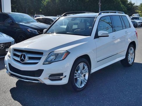 Used 2014 Mercedes-Benz GLK 350 4MATIC w/ Premium 1 Package image 3