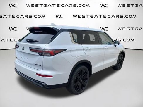 New 2026 Mitsubishi Outlander LE FWD image 27