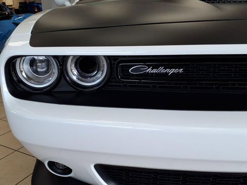 Certified 2022 Dodge Challenger R/T Scat Pack w/ T/A Package RWD image 18