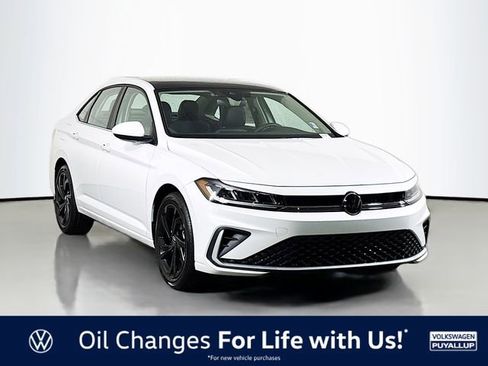 New 2026 Volkswagen Jetta SE image 1