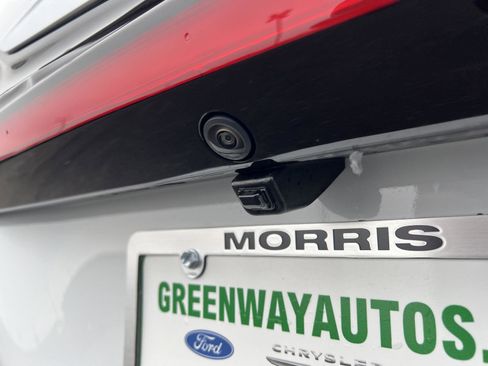 New 2026 Chrysler Pacifica Select image 6