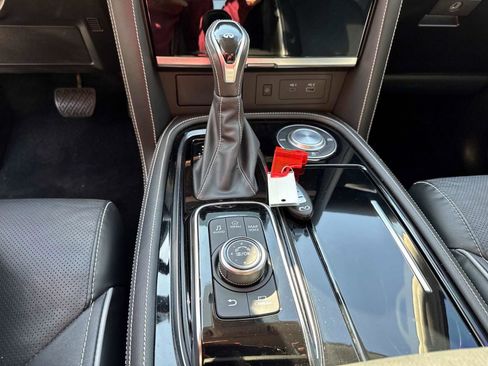 Certified 2024 INFINITI QX80 Premium Select w/ Cargo Package image 27