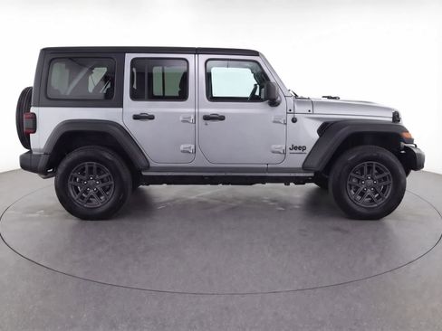 Used 2024 Jeep Wrangler Sport S image 8