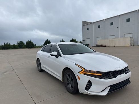 Used 2023 Kia K5 LXS FWD image 3