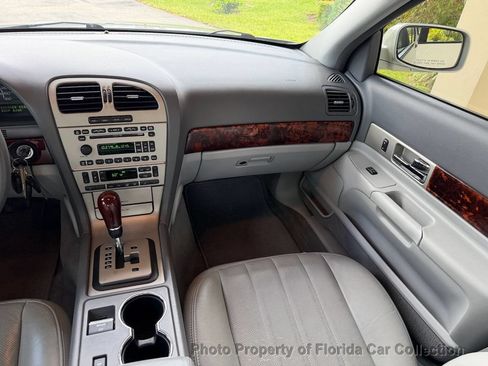 Used 2004 Lincoln LS RWD image 46