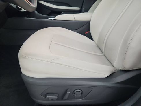 Used 2025 Hyundai Sonata SEL FWD image 22