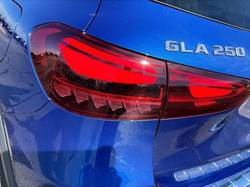 Used 2025 Mercedes-Benz GLA 250 image 29