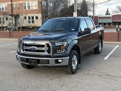 Used 2015 Ford F150 XLT image 3