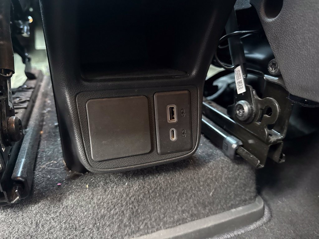 Used 2021 Buick Encore GX Preferred w/ Cold Weather Comfort Package FWD image 31