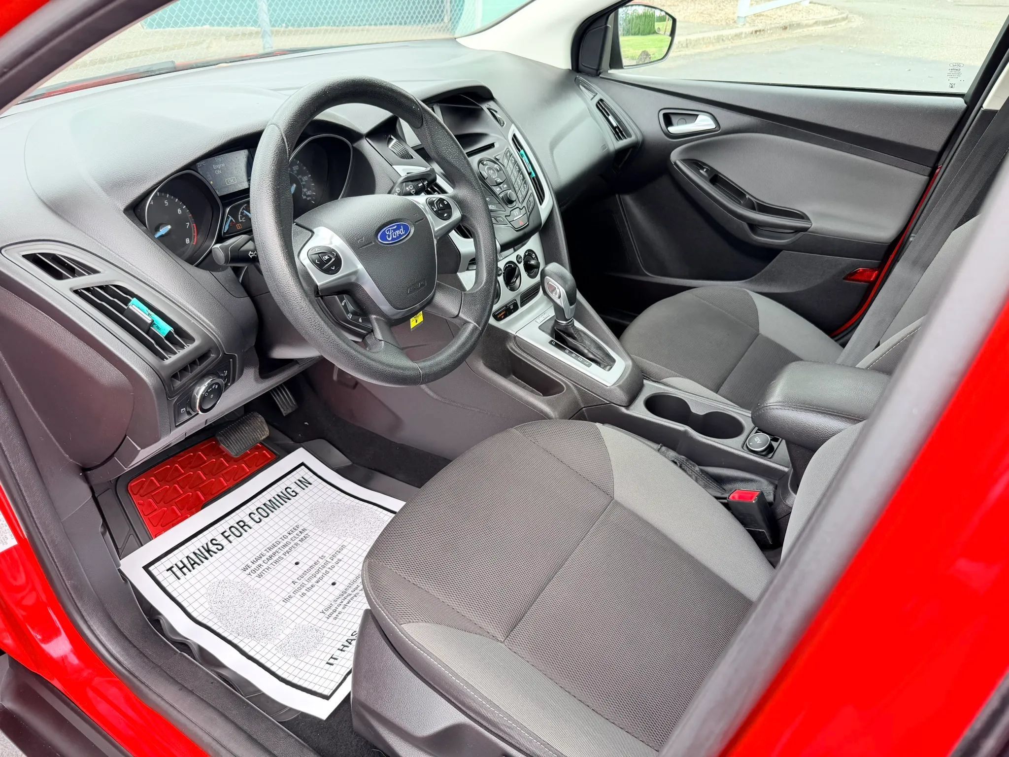 Used 2014 Ford Focus SE FWD image 9