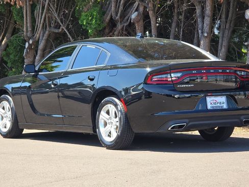 Used 2023 Dodge Charger SXT RWD image 6