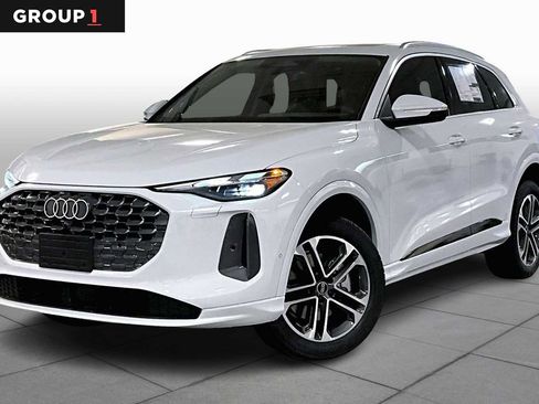 New 2026 Audi Q5 Premium image 1