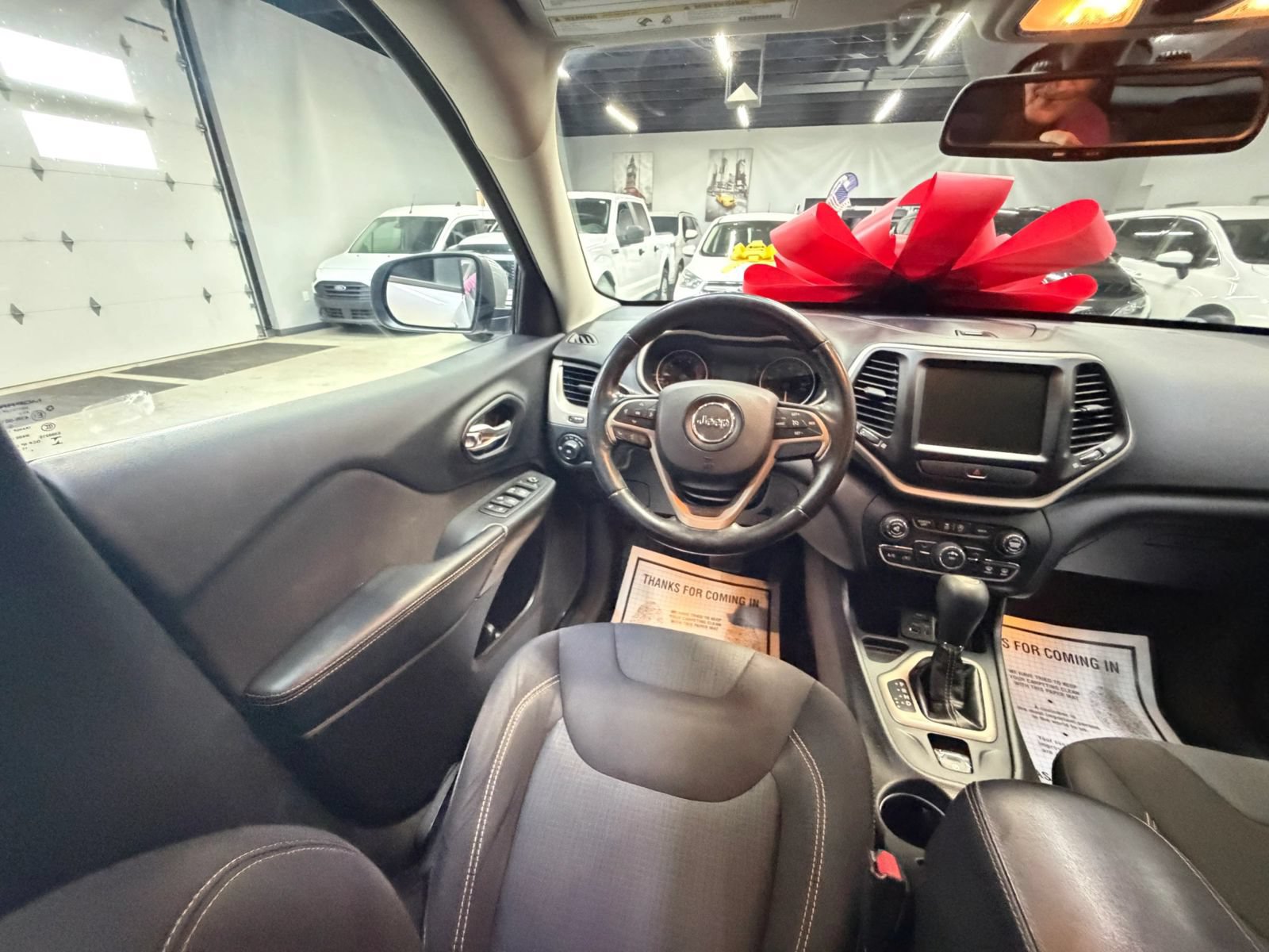 Used 2016 Jeep Cherokee Latitude FWD image 27
