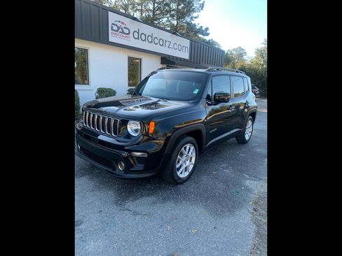 Used 2019 Jeep Renegade Latitude image 1