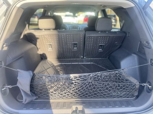 Used 2023 Chevrolet Equinox LT image 5