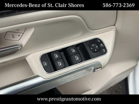 Used 2026 Mercedes-Benz GLB 250 4MATIC image 16