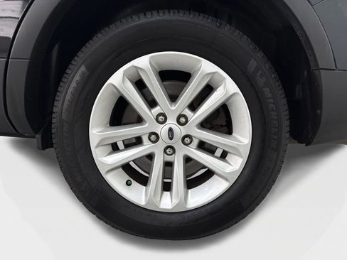 Used 2014 Ford Explorer XLT w/ Equipment Group 202A AWD/4WD image 51