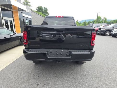 Certified 2025 RAM 2500 Big Horn AWD/4WD image 6