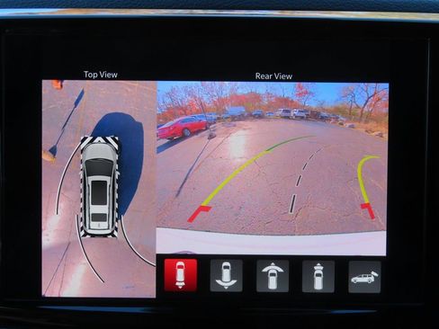 New 2026 Chrysler Pacifica Select image 7