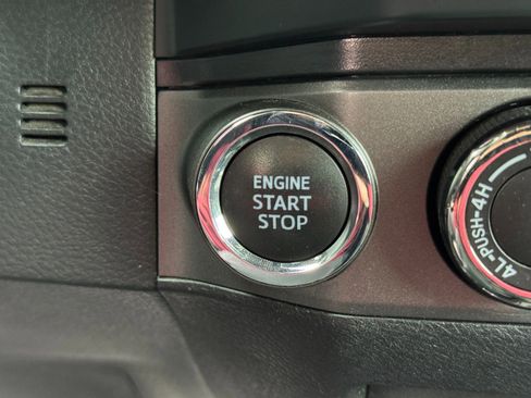 Used 2020 Toyota Tacoma TRD Sport image 21