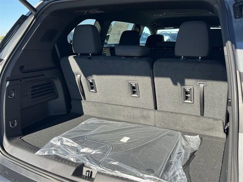 New 2026 GMC Acadia Elevation image 26