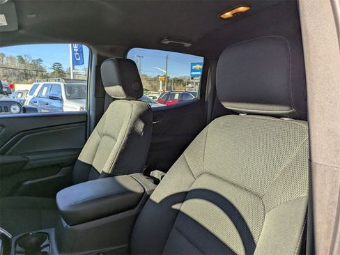 Used 2023 Chevrolet Colorado LT image 14