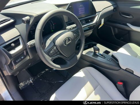 New 2026 Lexus UX 300h FWD image 13