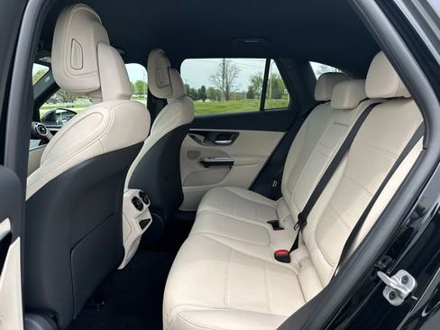 Used 2026 Mercedes-Benz GLC 300 4MATIC image 18