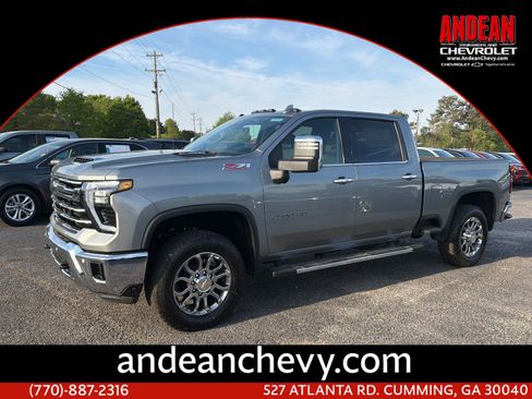 New 2026 Chevrolet Silverado 2500 LTZ w/ LTZ Premium Package AWD/4WD image 1