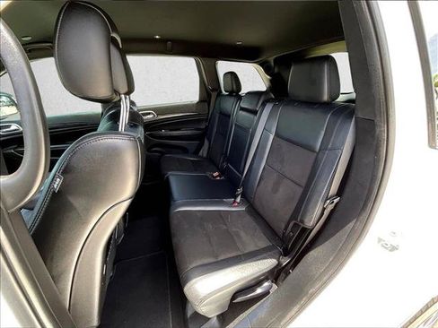 Used 2020 Jeep Grand Cherokee Laredo w/ Laredo X Package RWD image 28